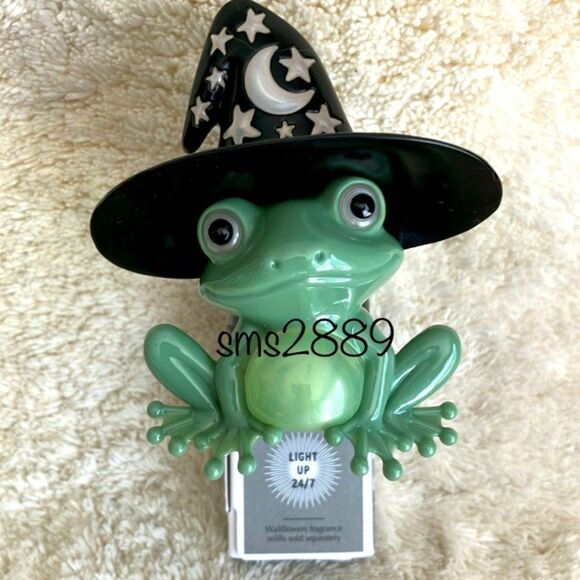 Bath & Body Works Other - Bath and Body Works Witch Frog Wallflower